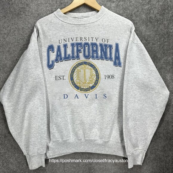 University of California Sweatshirt, UC Davis Shirt, Cal State University Davis - Picture 1 of 2